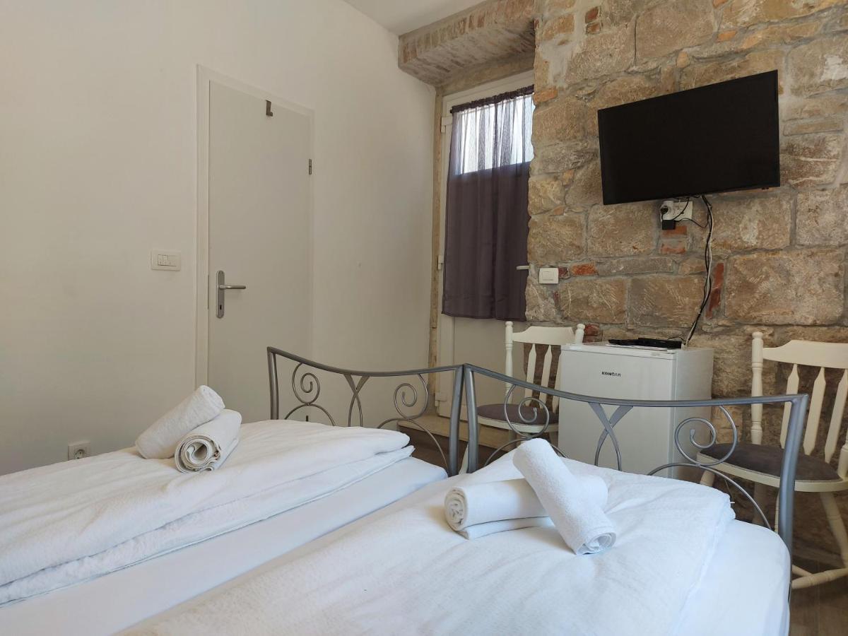 Apartment Meri Split Exterior photo