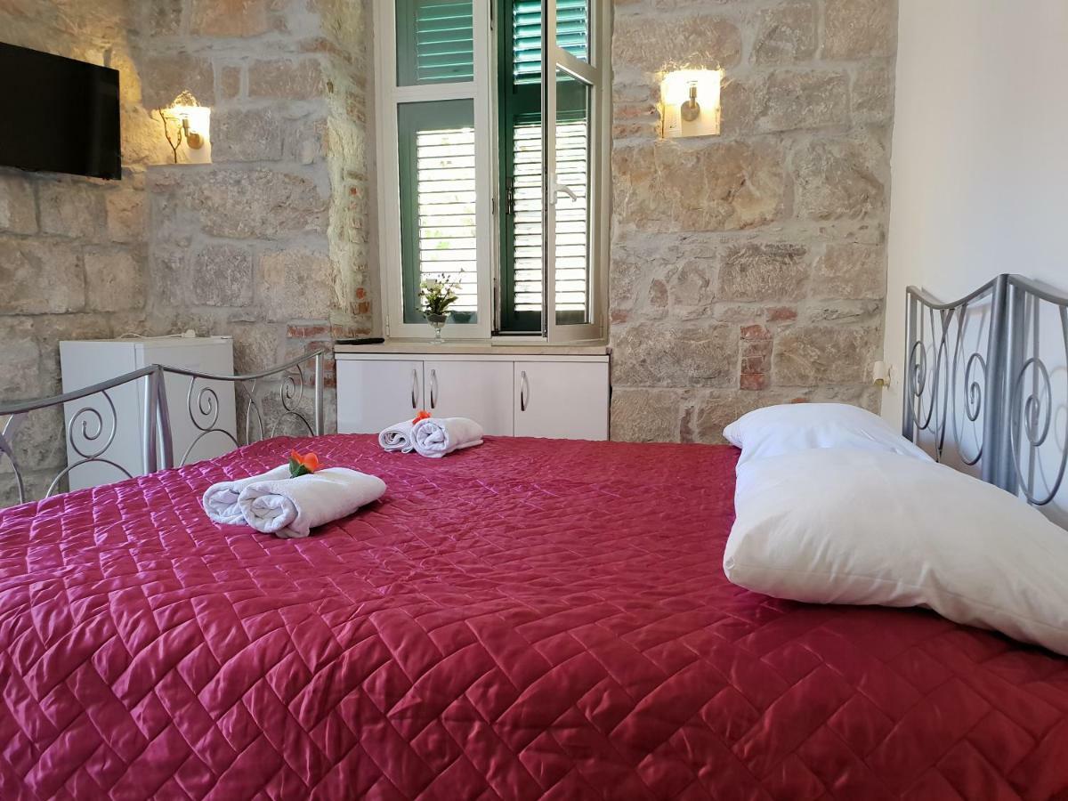 Apartment Meri Split Exterior photo